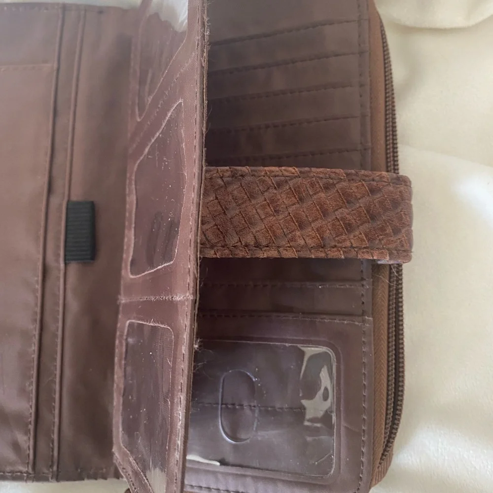 Wallet - Picture 3 of 5